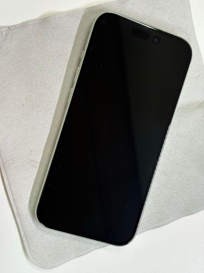 美品 Apple iPhone 15 カナダ版 512GB グリーン本体のみ