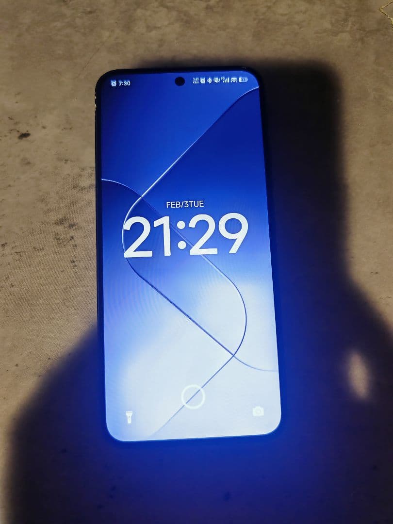 Xiaomi 14 256GB ケース付き　今日のみ値下げ