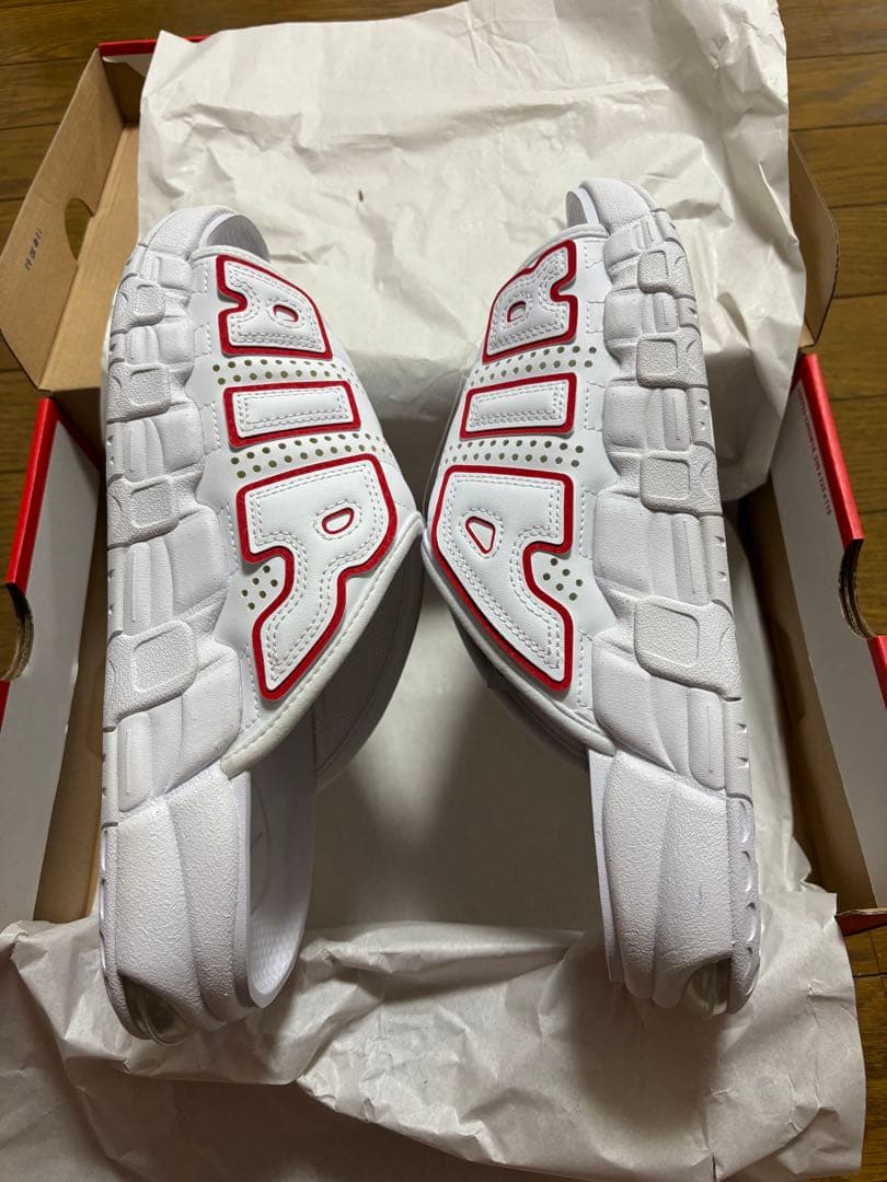 す*ず様 Nike AIR サンダル ホワイト/レッド