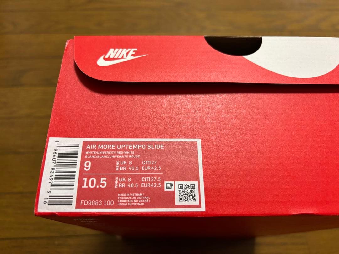 す*ず様 Nike AIR サンダル ホワイト/レッド