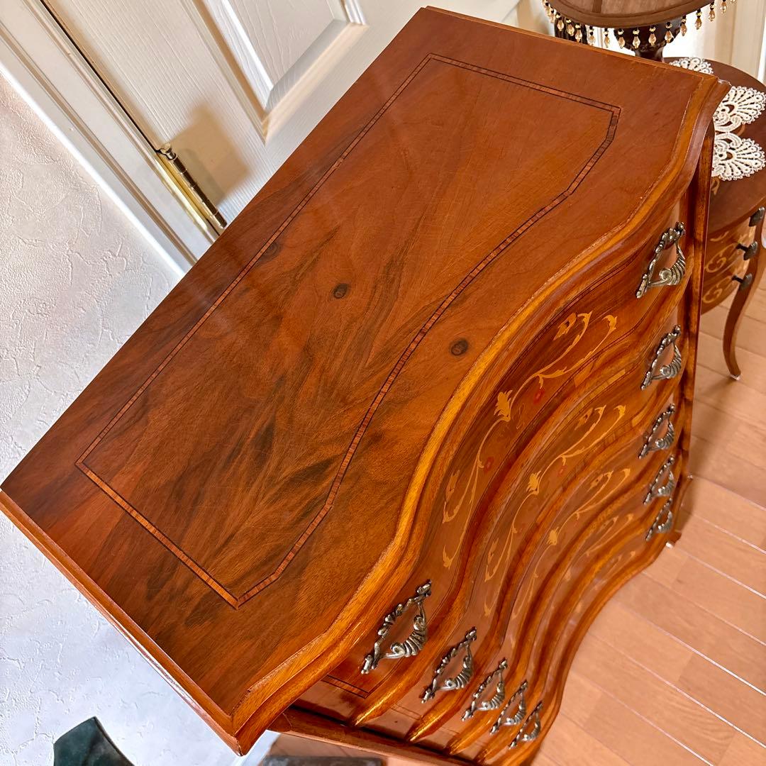 イタリア製 TAROCCO VACCARI猫足チェスト(家の置物と額絵はオマケ)