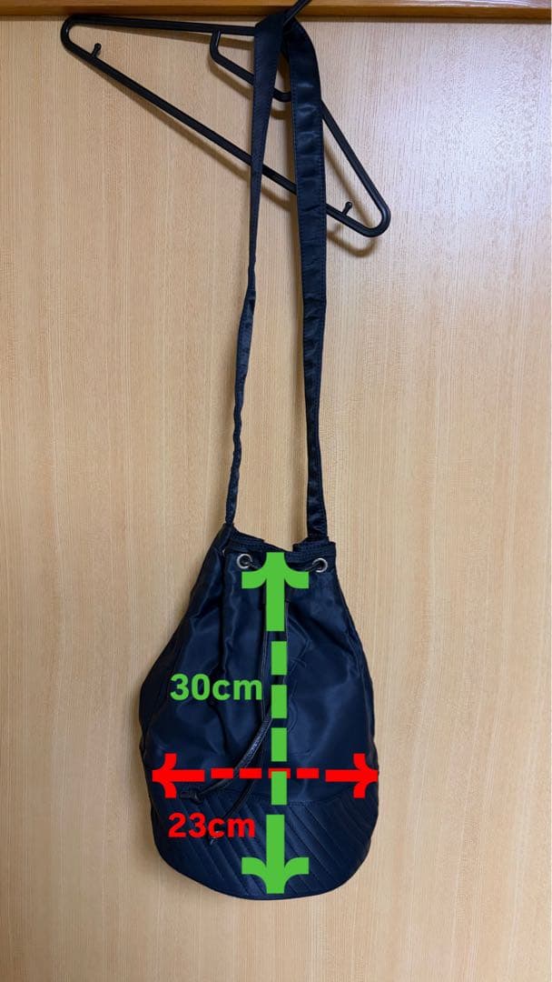 Yves Saint Laurent ショルダーバック 巾着型