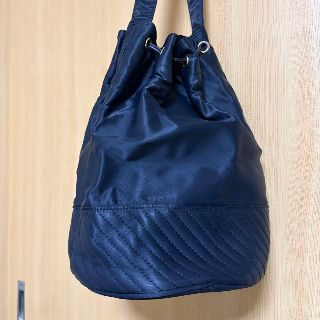 Yves Saint Laurent ショルダーバック 巾着型