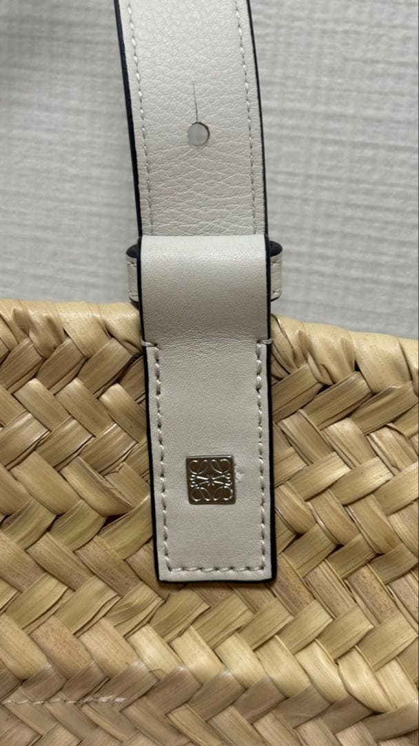 LOEWE バスケットバッグ　ナチュラルホワイト