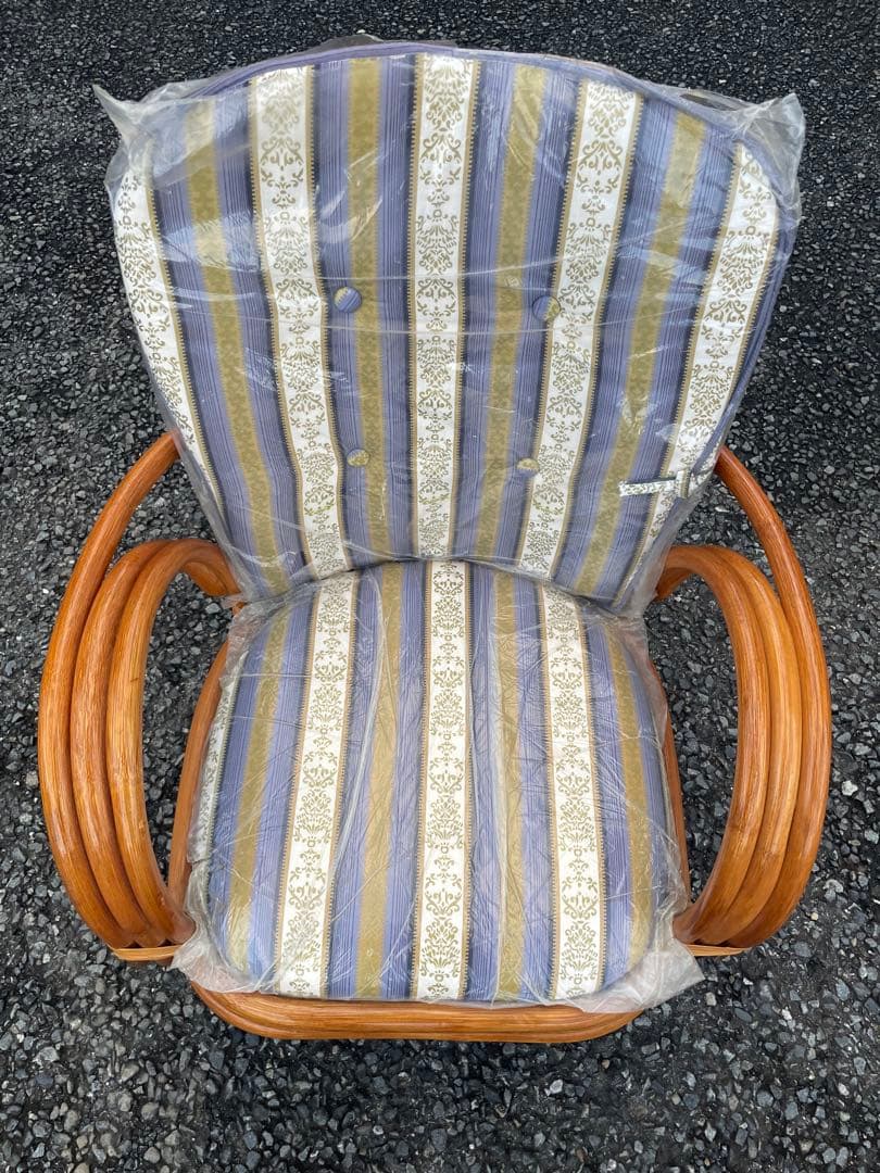 新品　光製作所 籐 ラタン 回転椅子 回転式座椅子 肘掛け ラタンチェア