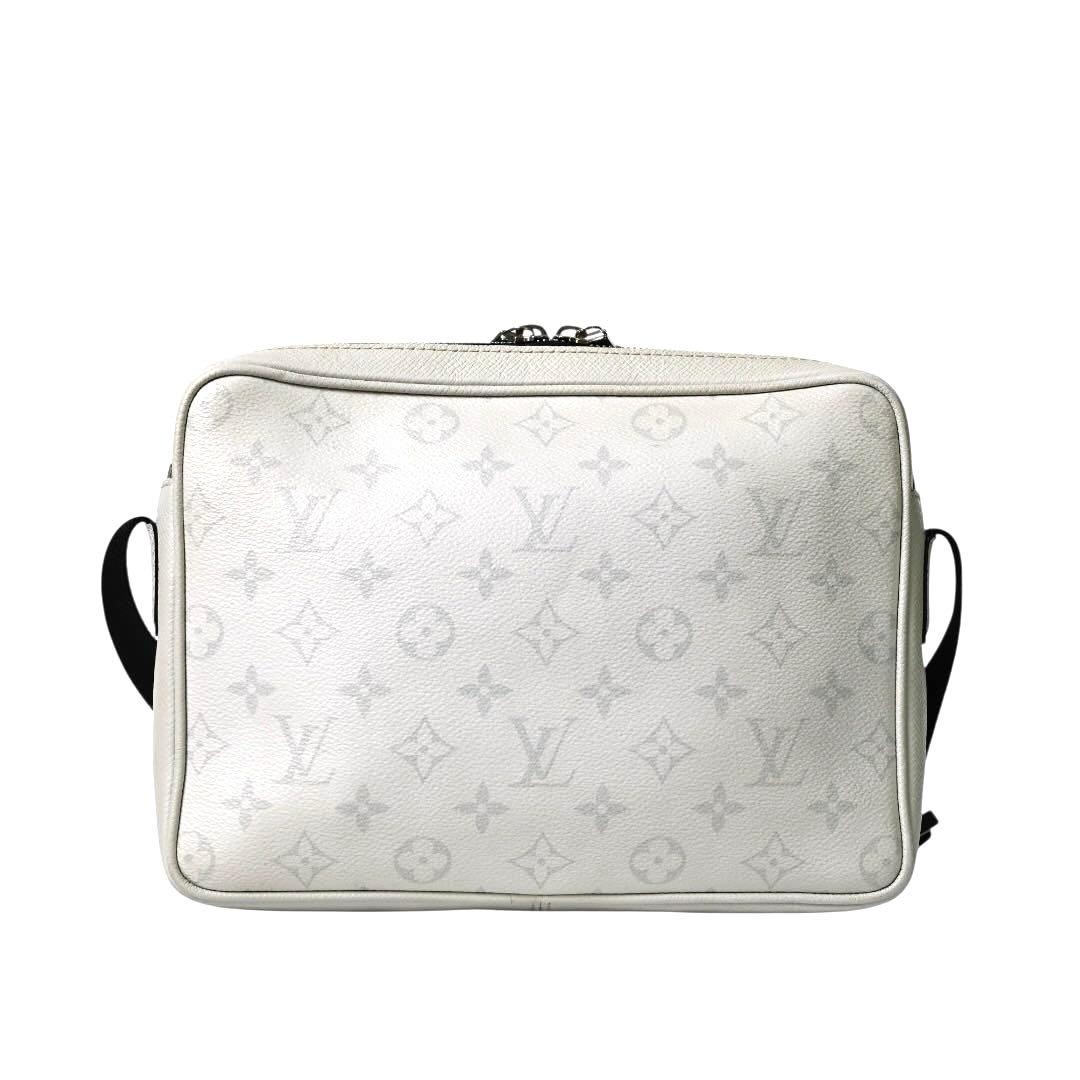 【美品】ルイヴィトン　タイガラマ　アウトドア　メッセンジャーPM モノグラム