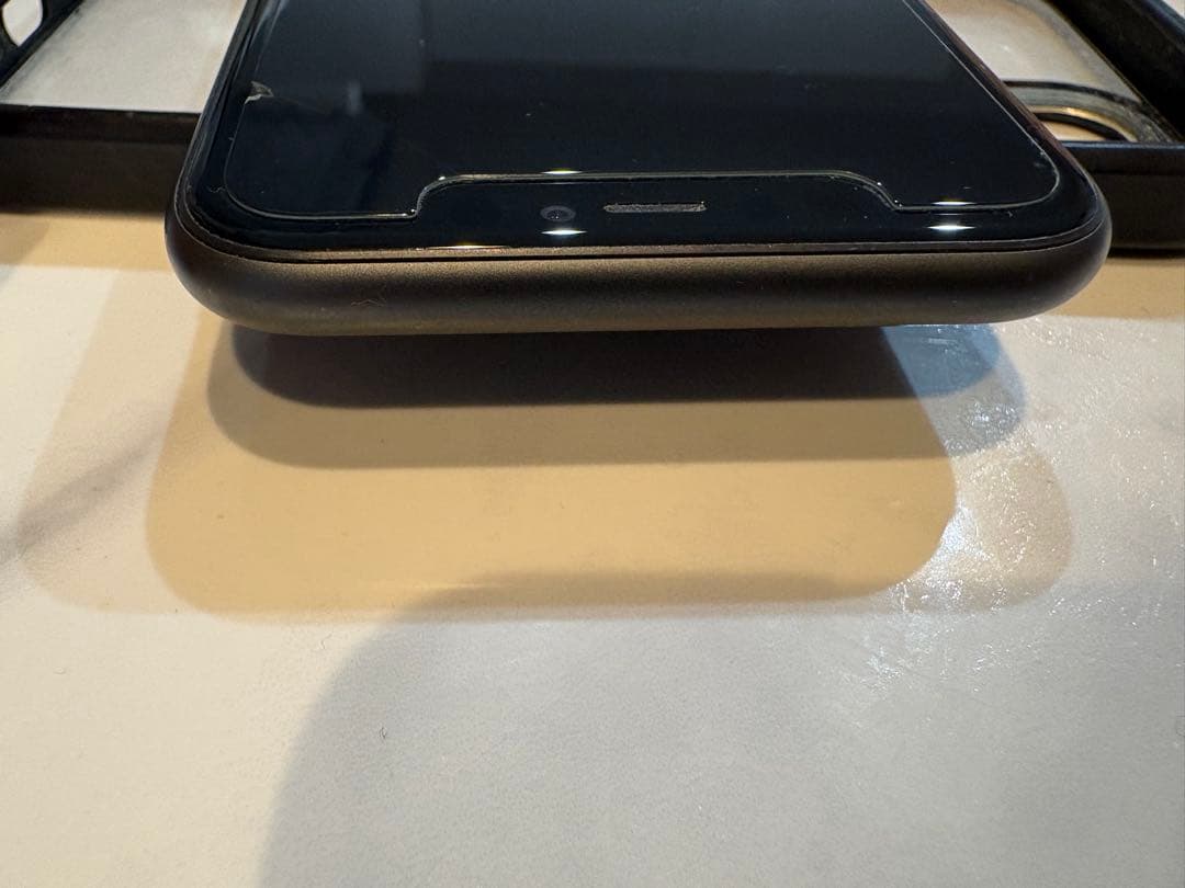 iPhone11本体　ブラック　128ギガ　SIMロック無し