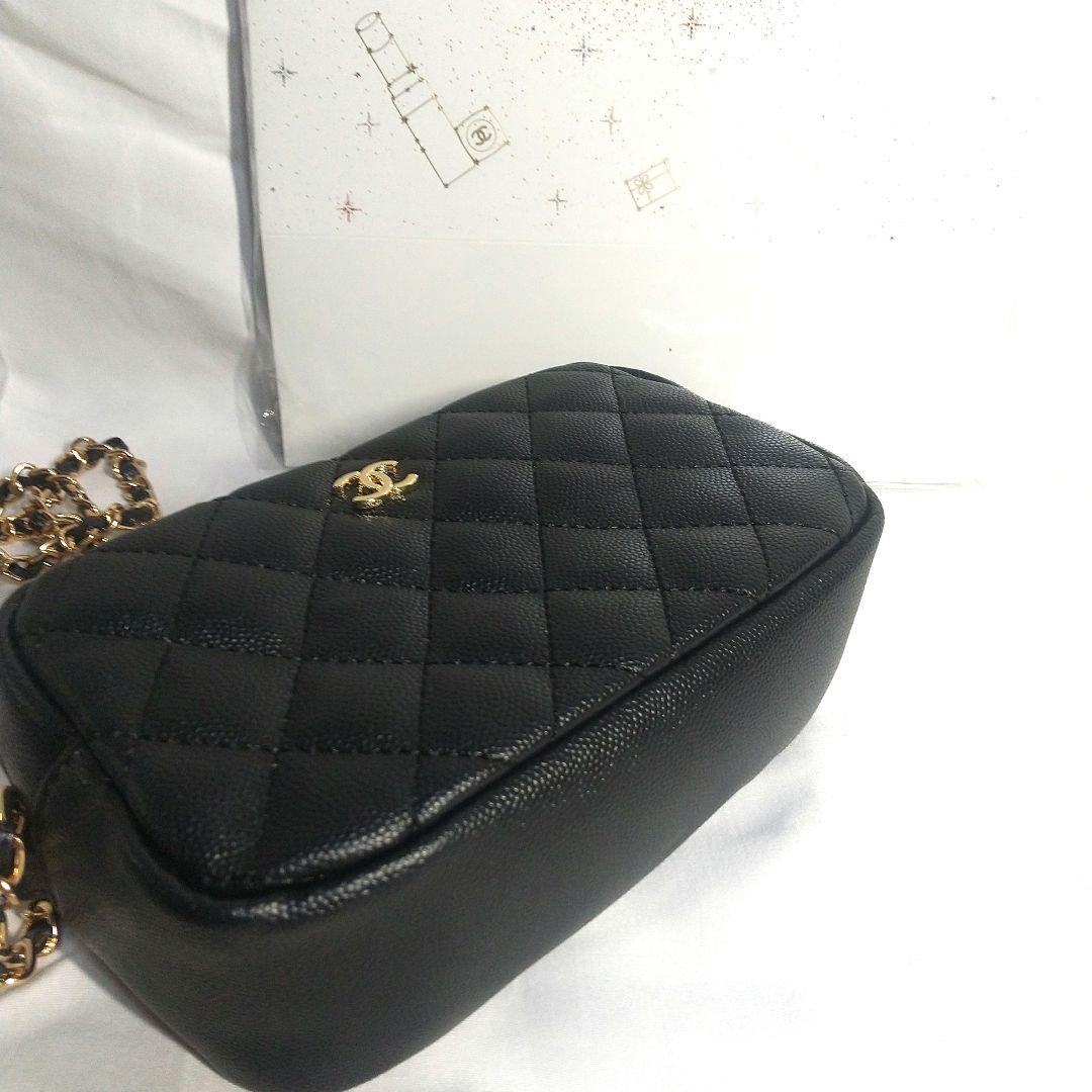 mocoCHANEL新品未使用 ブラックショルダーバッグチャームノベルティ