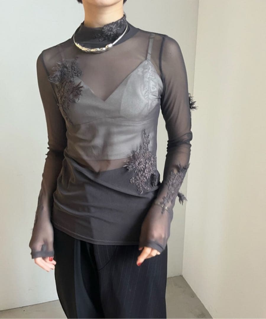 最終値下げ！ameri UND FUR EMBROIDERY SKIN TOP