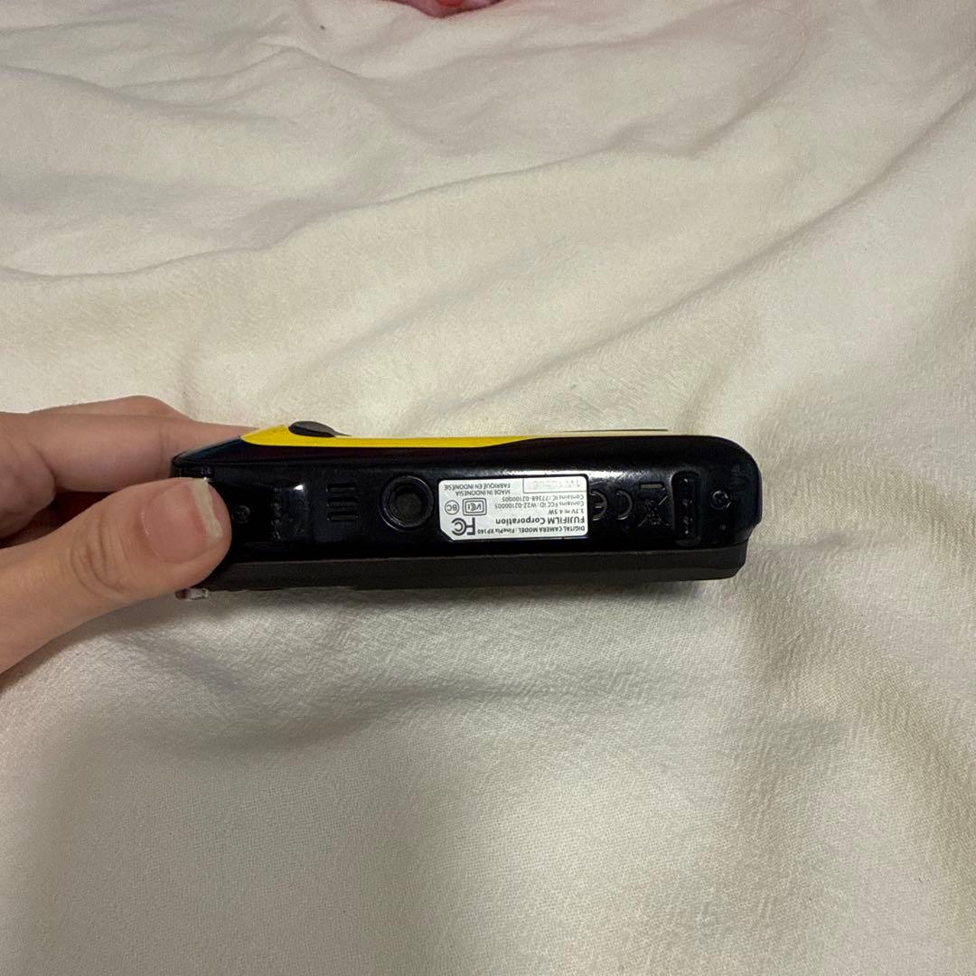 デジタルカメラ FUJIFILM FINEPIX XP140