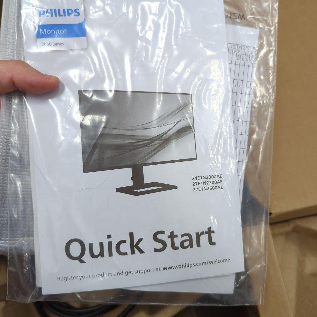 【美品】PHILIPS 液晶ディスプレイ 24型 24e1n2300