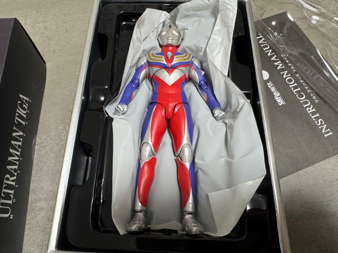 S.H.Figuarts (真骨彫製法) ウルトラマンティガ