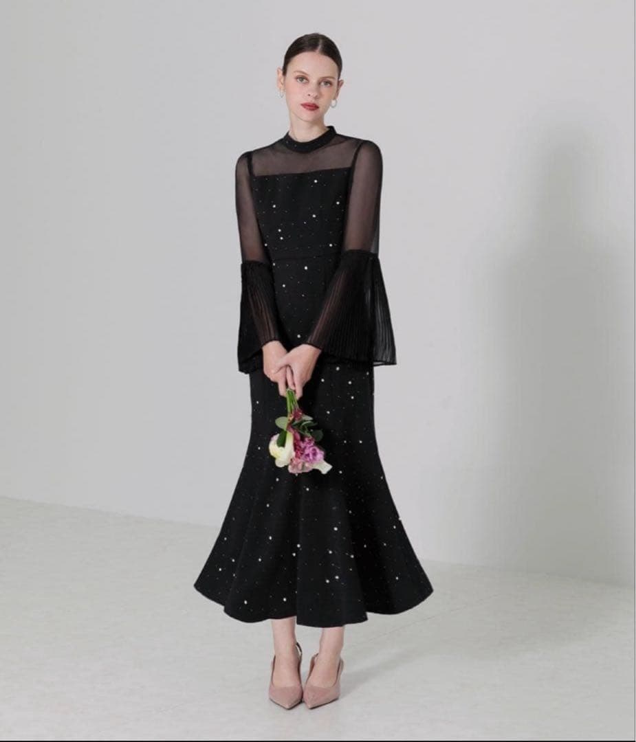 め*こ様 Leja パールビジュープリーツフレアスリーブマーメイドワンピース