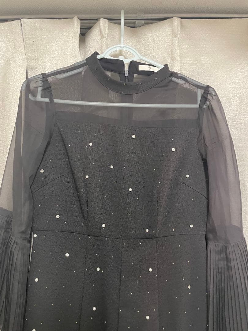 め*こ様 Leja パールビジュープリーツフレアスリーブマーメイドワンピース