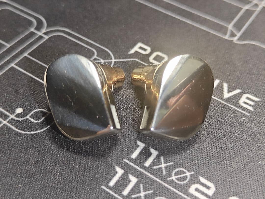 水月雨 MOONDROP ILLUMINATION 光2