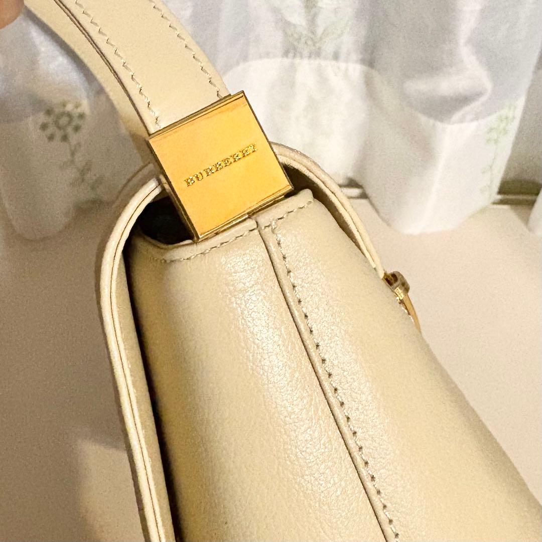 バーバリー　ハンドバッグ