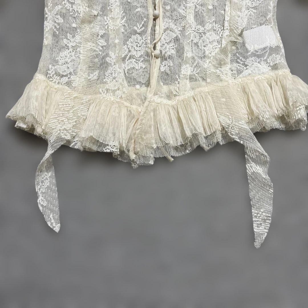 レースブラウス