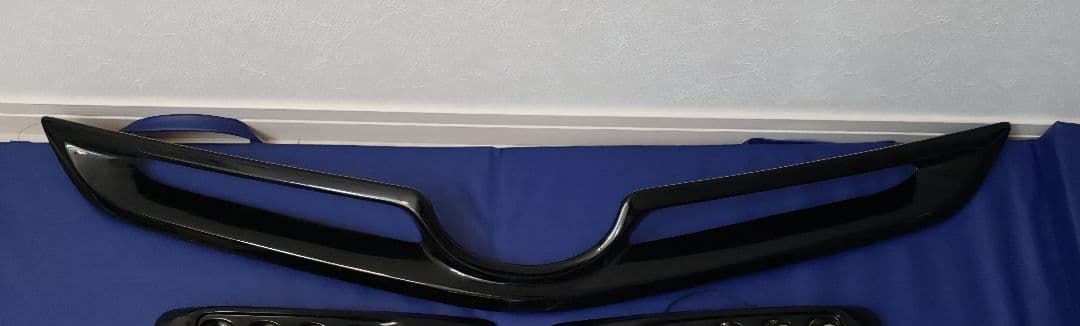 よんさむ！　30 プリウス　グリルのみ