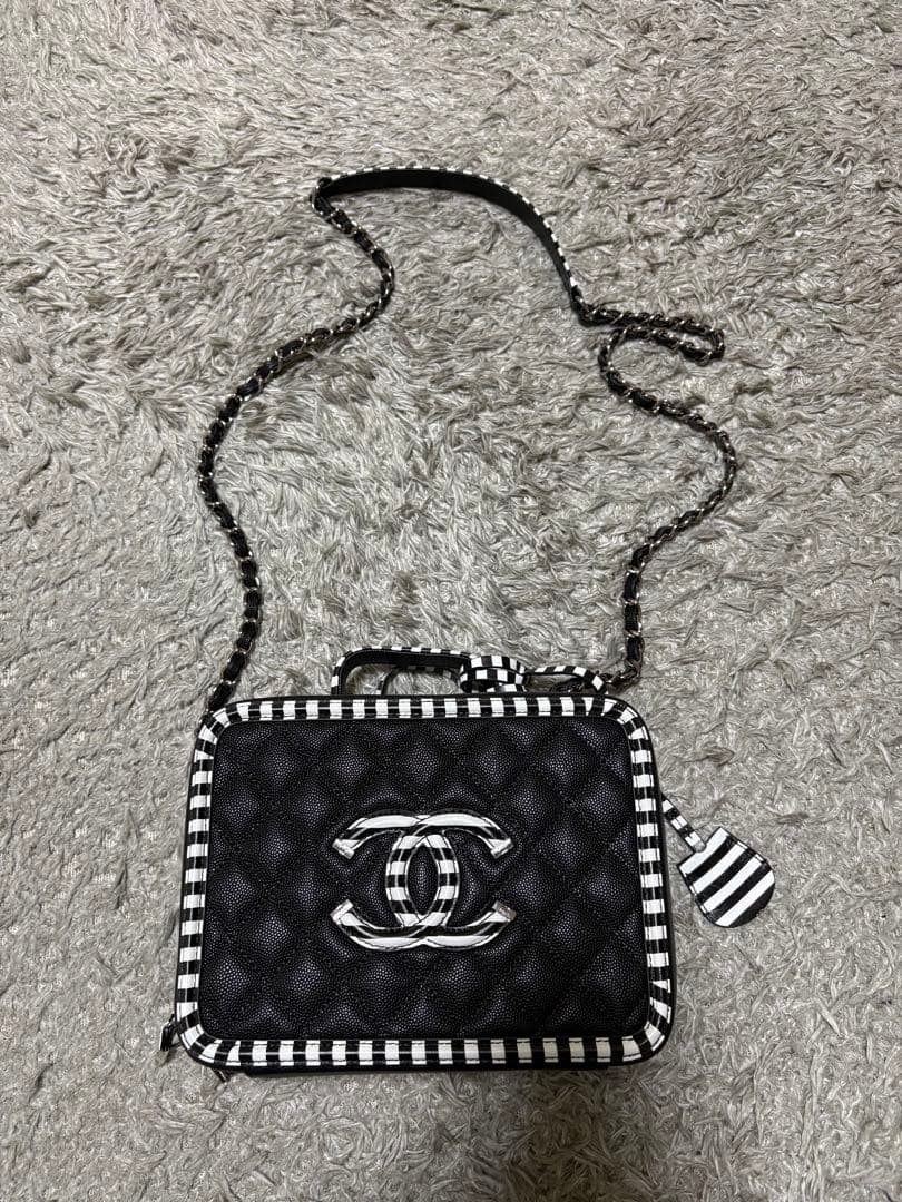 モノトーン　バニティ　ショルダー　ノベルティ