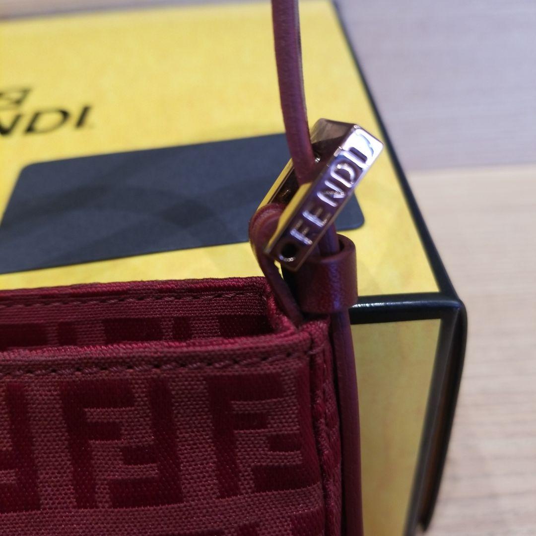 美品　FENDI ワインレッド ショルダーバッグ