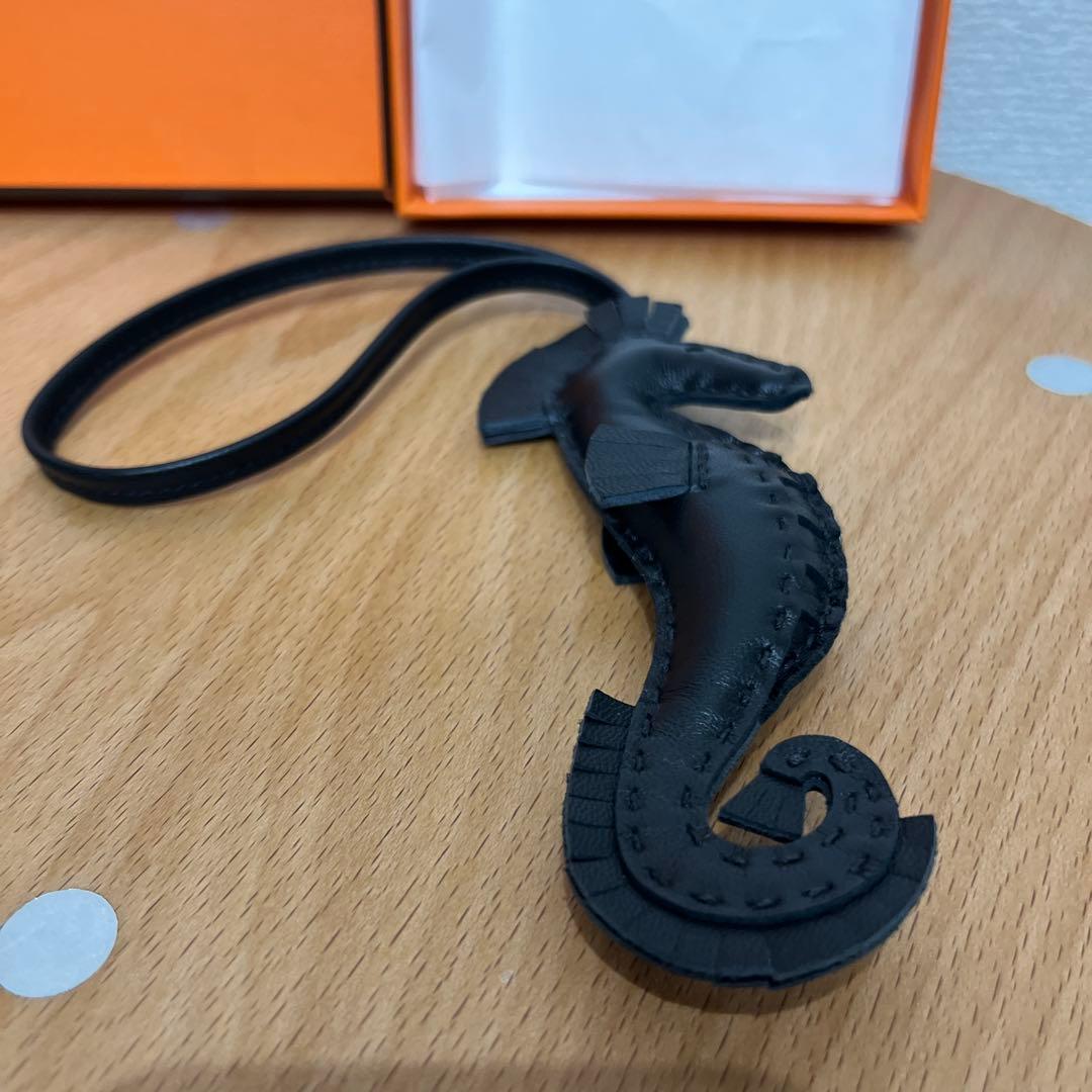 し*み様 レア商品 HERMES エルメス チャーム タツノオトシゴ ソーブラッ