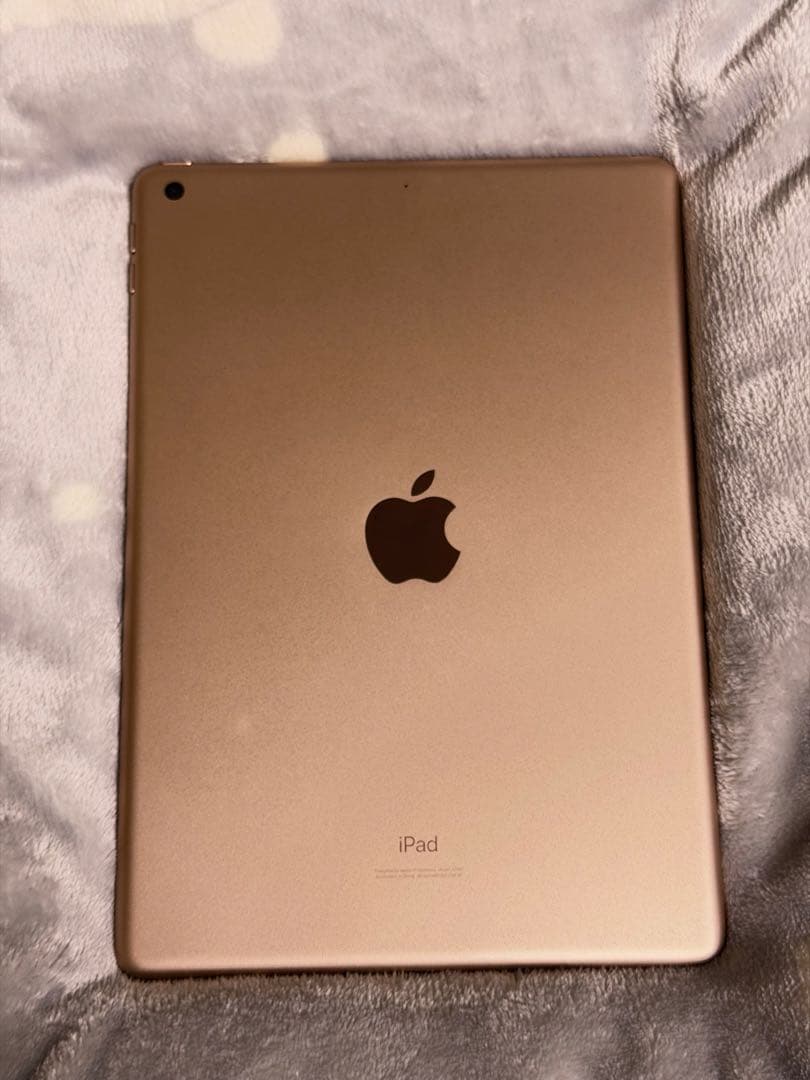 【美品】iPad (7th Generation) Wi-Fi３２GB