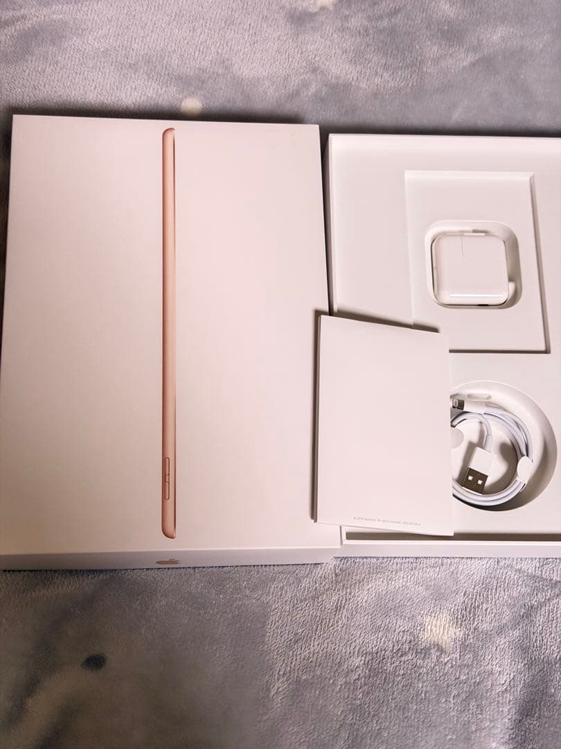 【美品】iPad (7th Generation) Wi-Fi３２GB