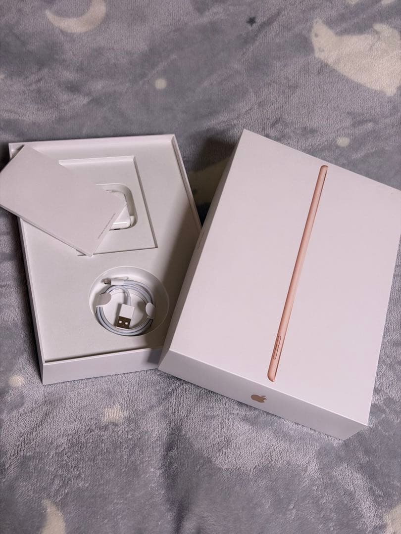 【美品】iPad (7th Generation) Wi-Fi３２GB