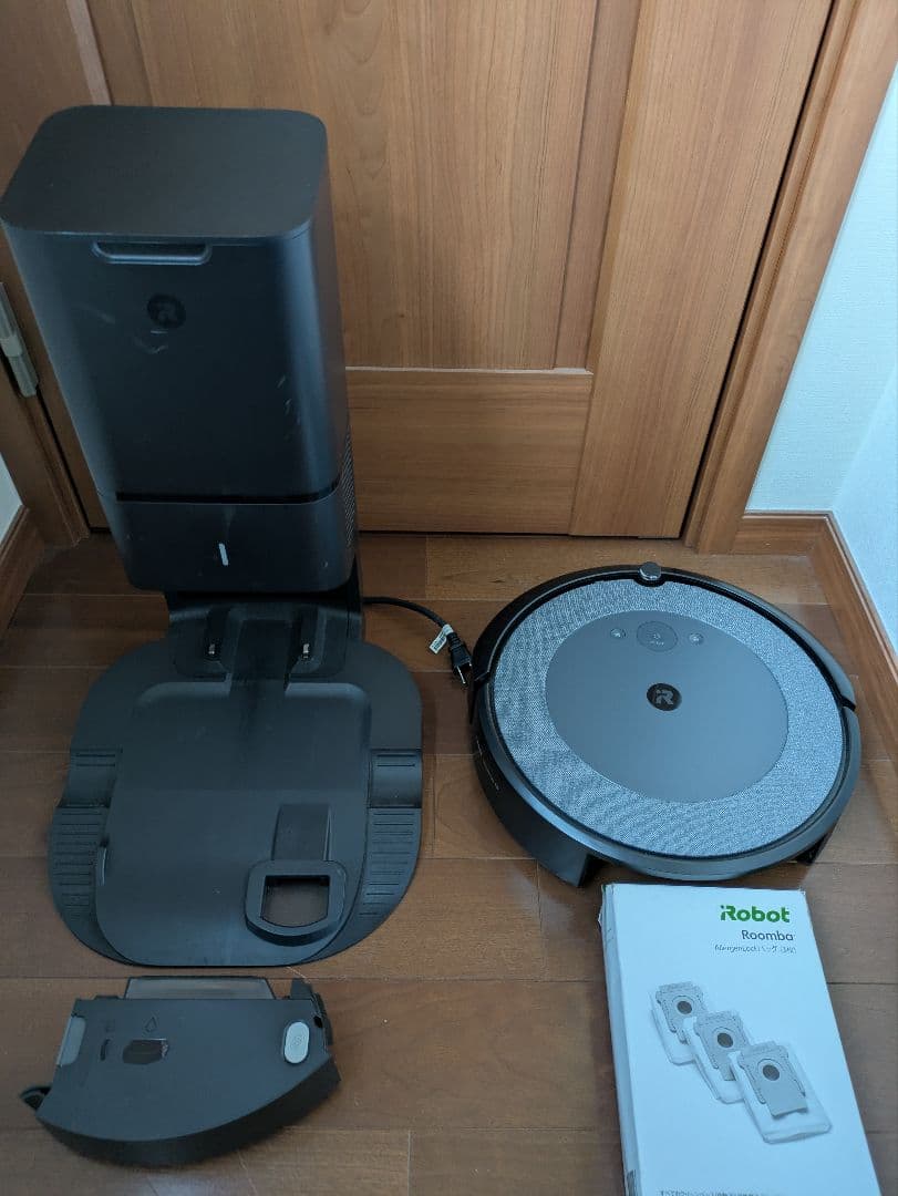 iRobot Roomba i3 ルンバ ロボット掃除機、ホームベースセット品