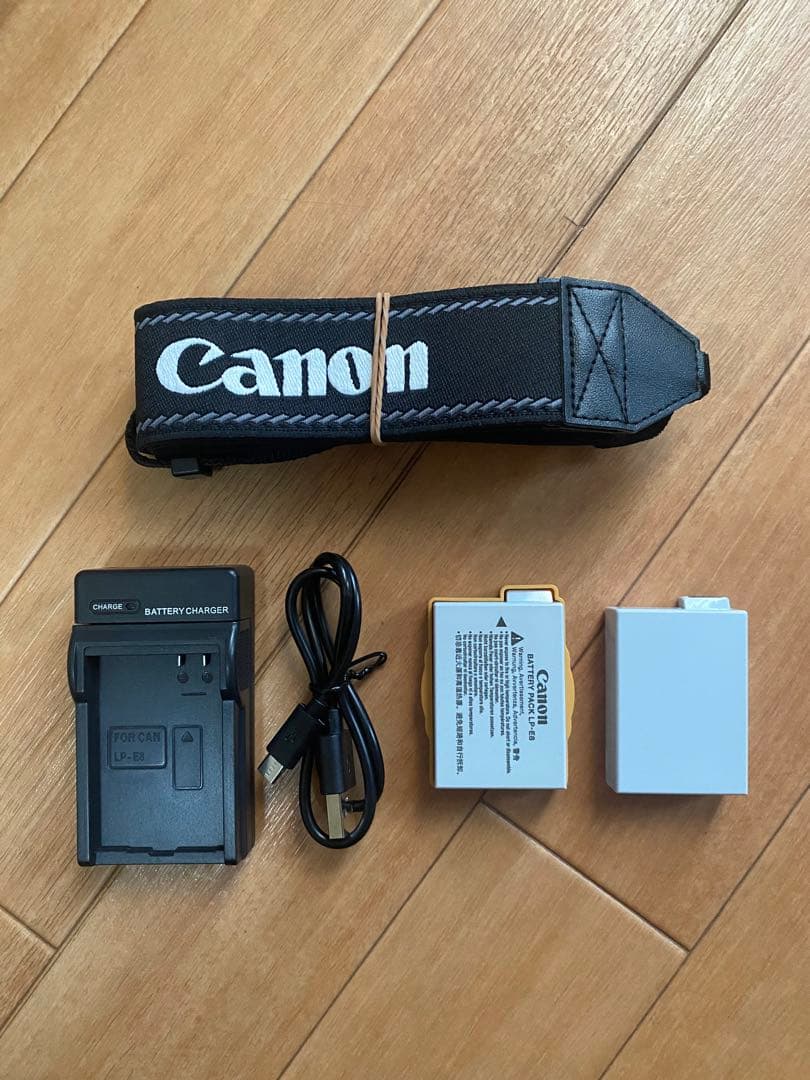 CanonEOS x4 18-55㎜レンズ、バッテリーグリップセット