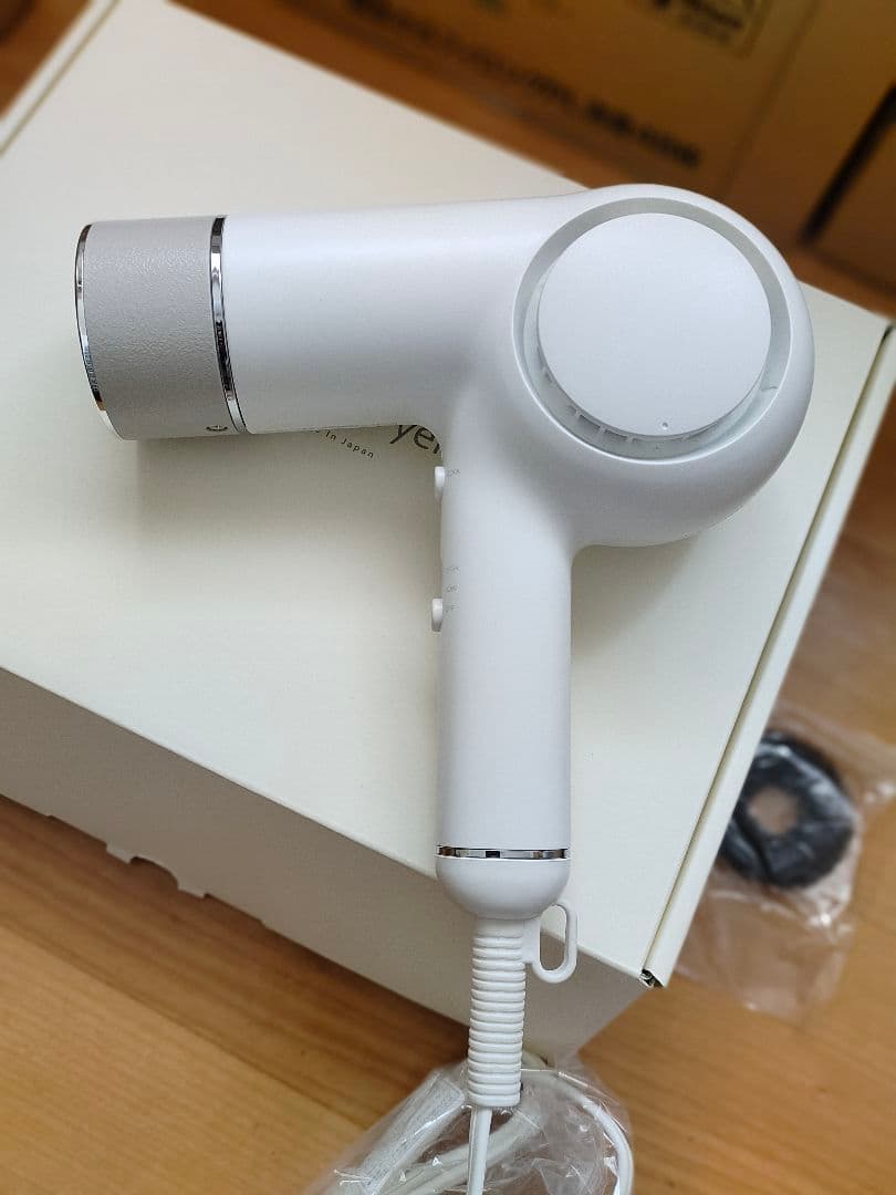 TWINBIRDケアドライヤーくない省電遠赤外線速乾2段階調整ヘアケアホワイト