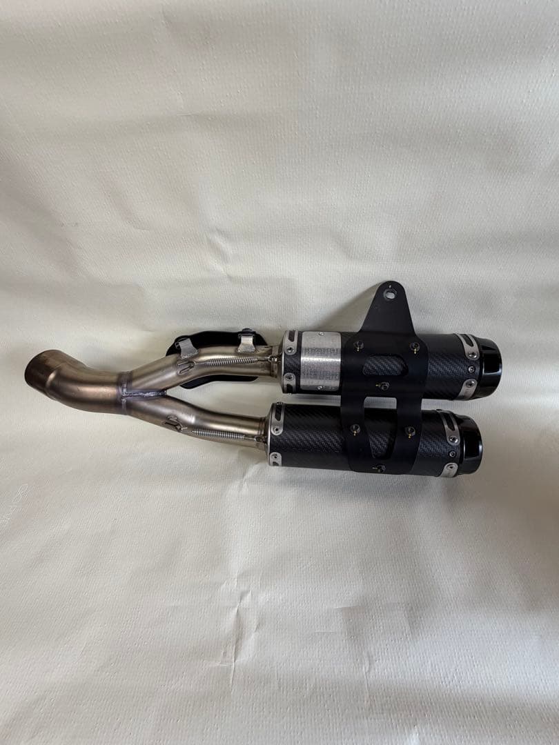 Termignoni デュアルエキゾーストマフラー