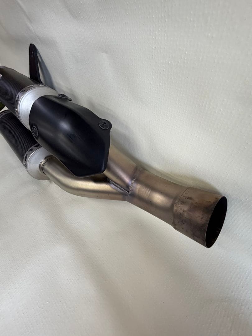 Termignoni デュアルエキゾーストマフラー