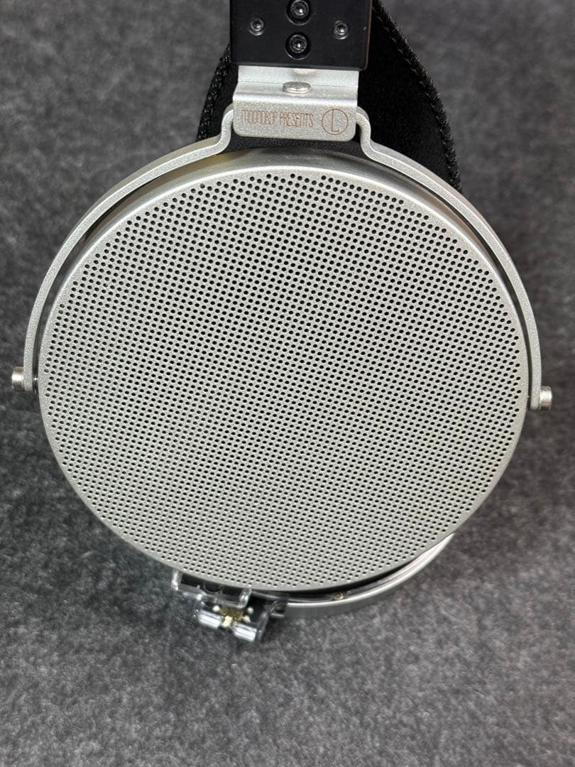 ヘッドホン MoonDrop Para