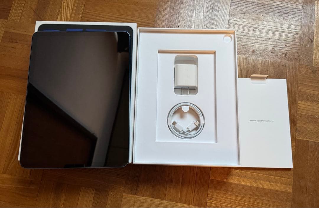 iPad Air 第5世代256GB Wi-Fi + Cellular　ブルー