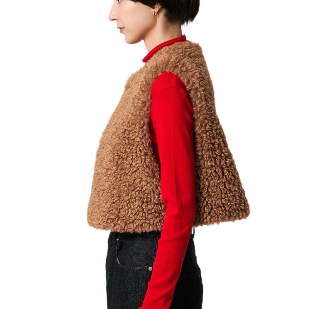 今期新作色　＜HYKE＞クロップド ベスト完売品　マッドブラウン