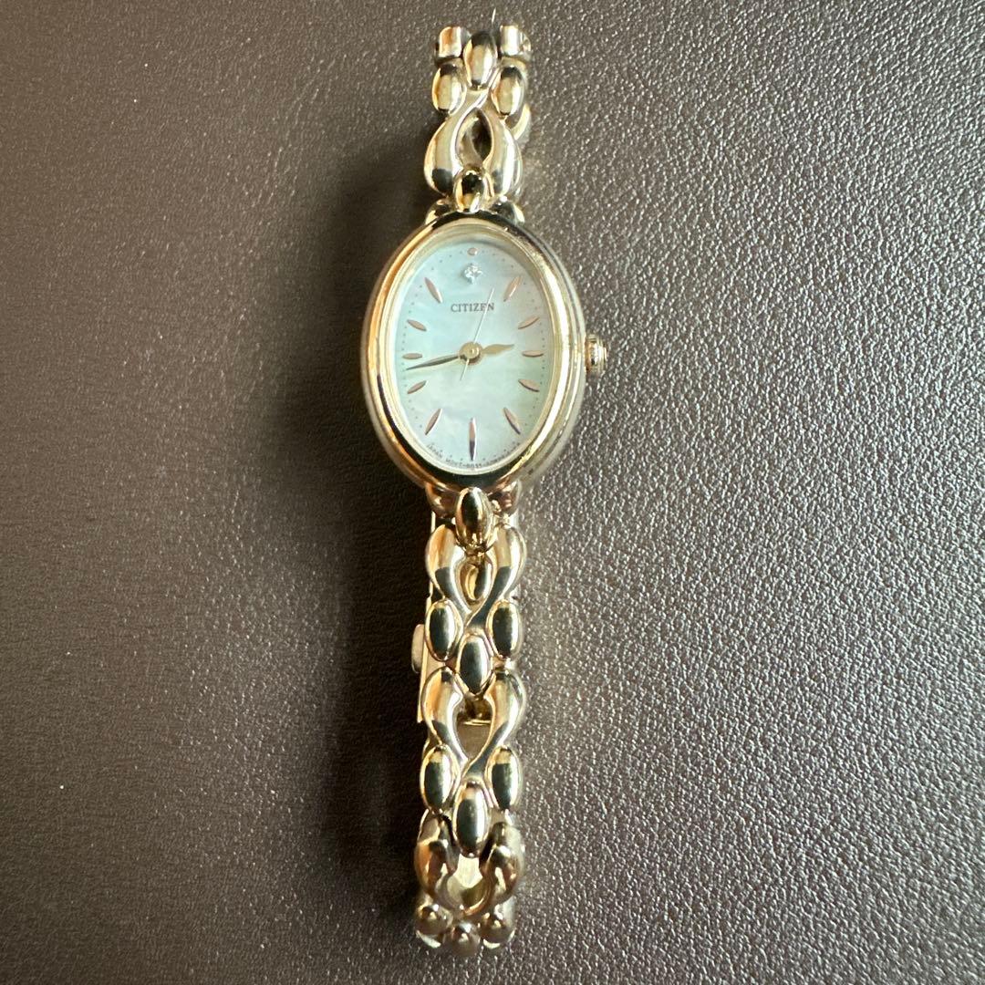 ブレスレットウォッチ シチズンエコドライブ 白蝶貝ゴールド【美品】