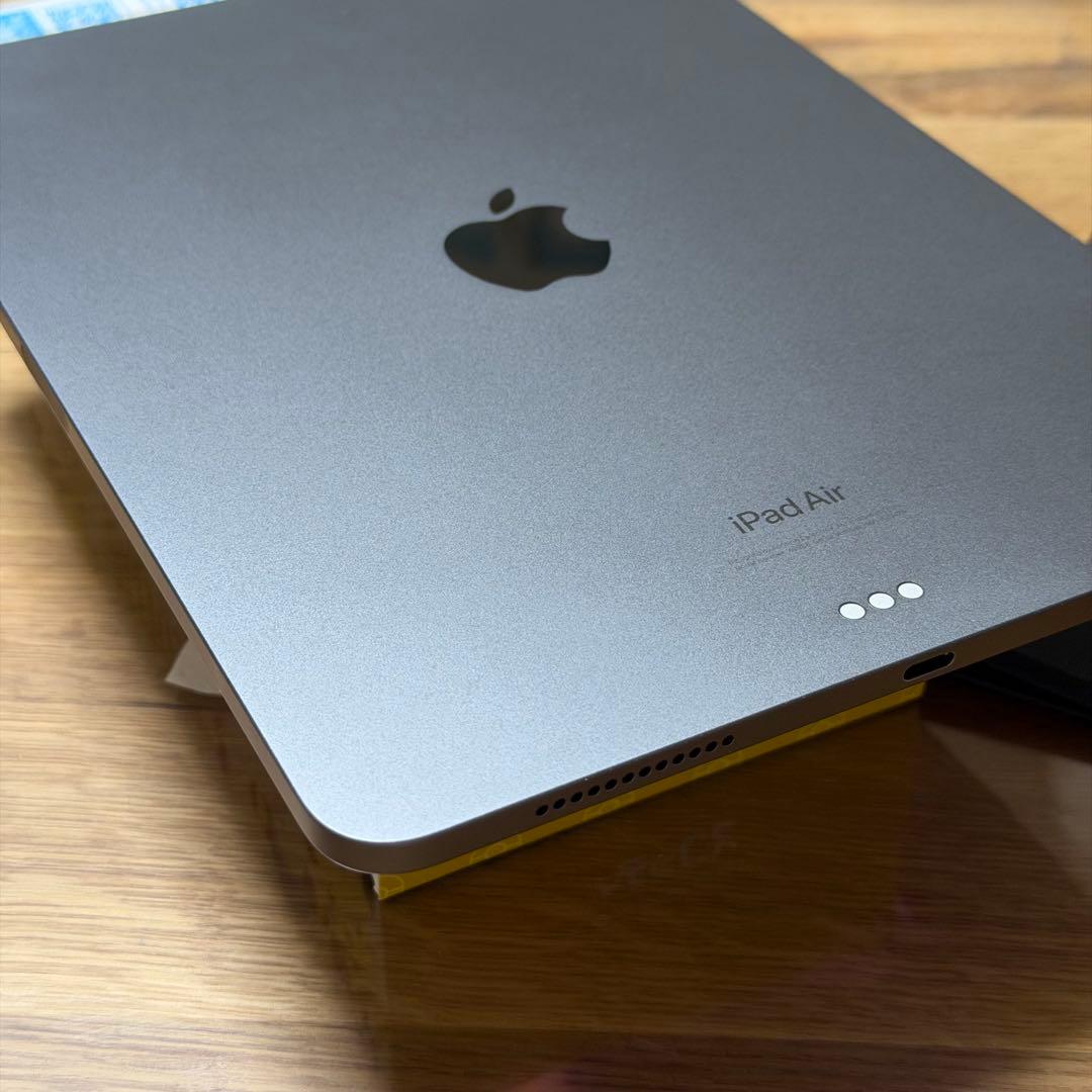 バッテリー96% Apple iPad Air 第5世代 64gb