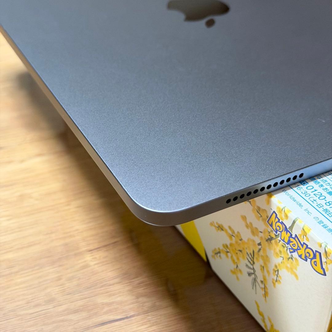 バッテリー96% Apple iPad Air 第5世代 64gb