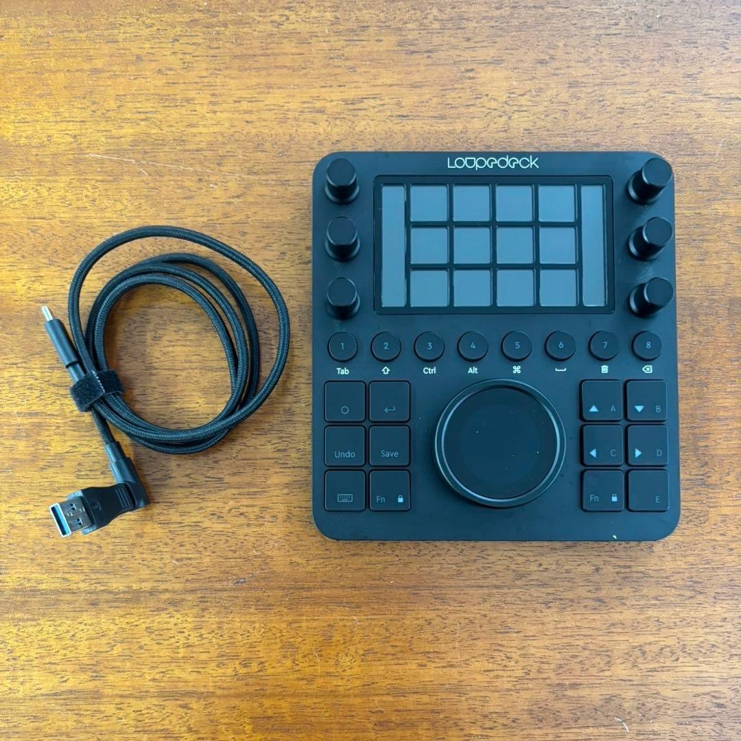 Loupedeck CT USB-C コントローラー