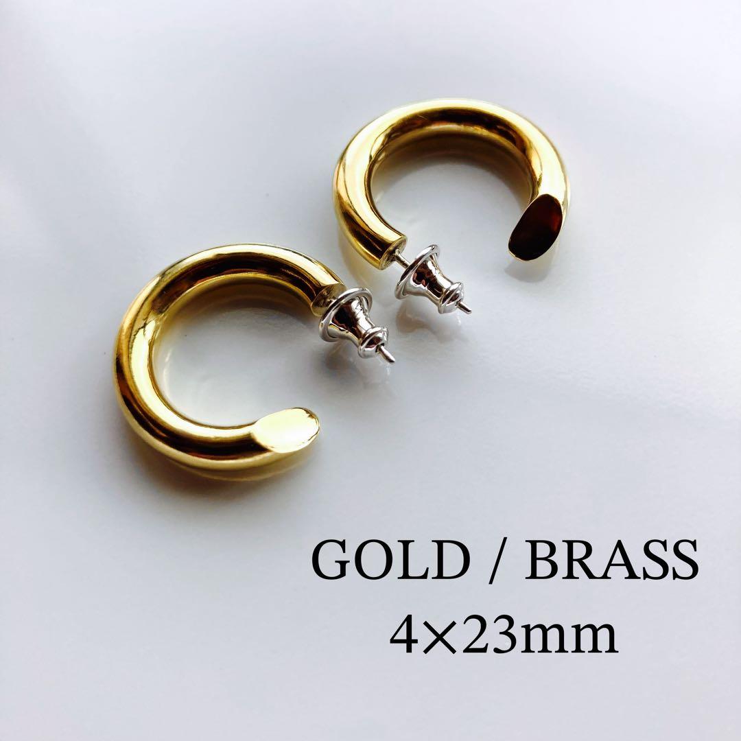 ゴールド 4×23mm 両耳　18金　ピアス　701サイズ同