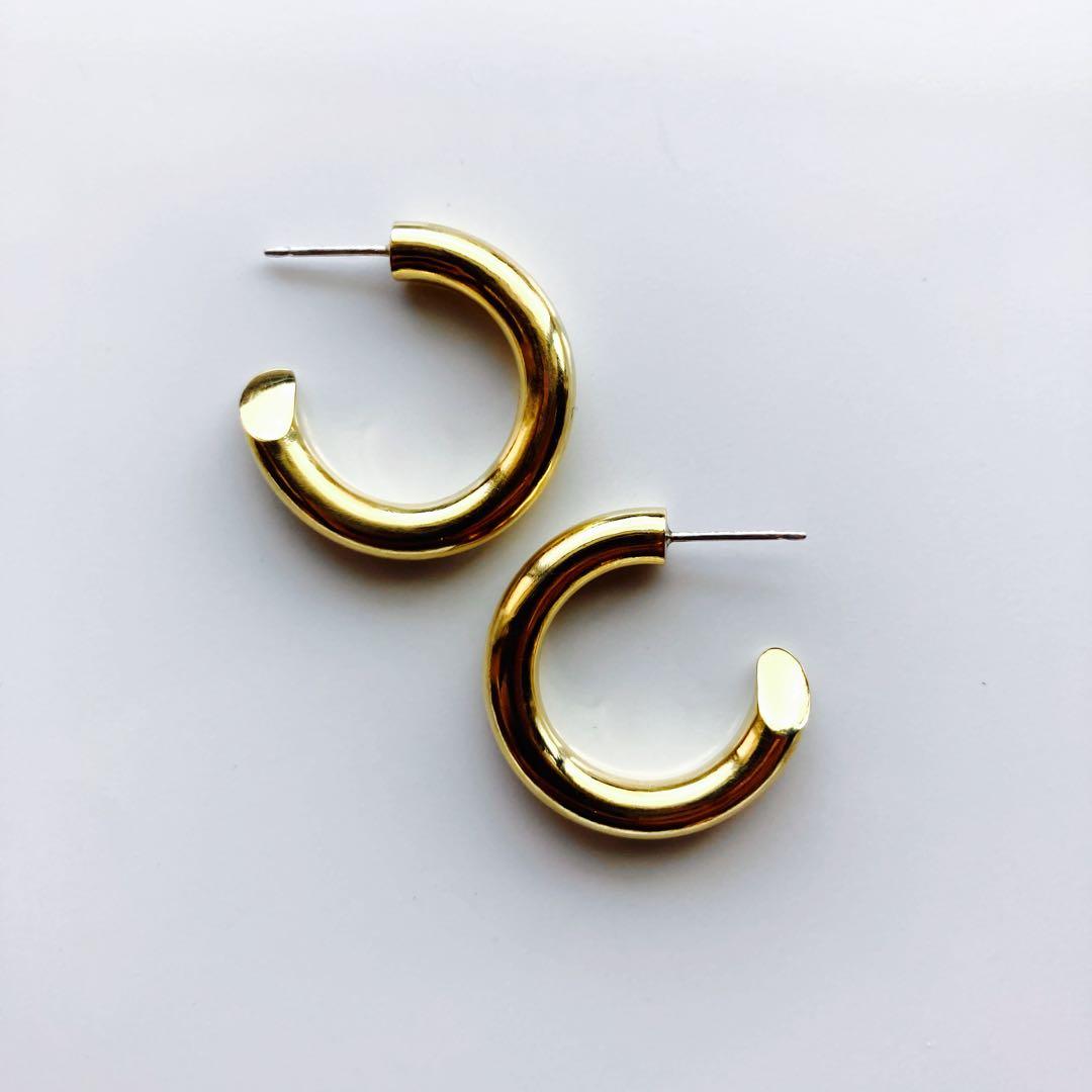 ゴールド 4×23mm 両耳　18金　ピアス　701サイズ同