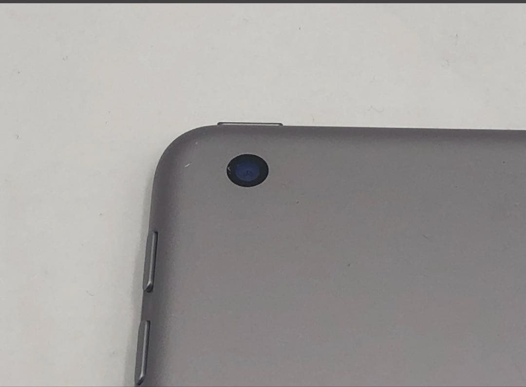 iPad 第6世代 128GB Wi-Fi グレー