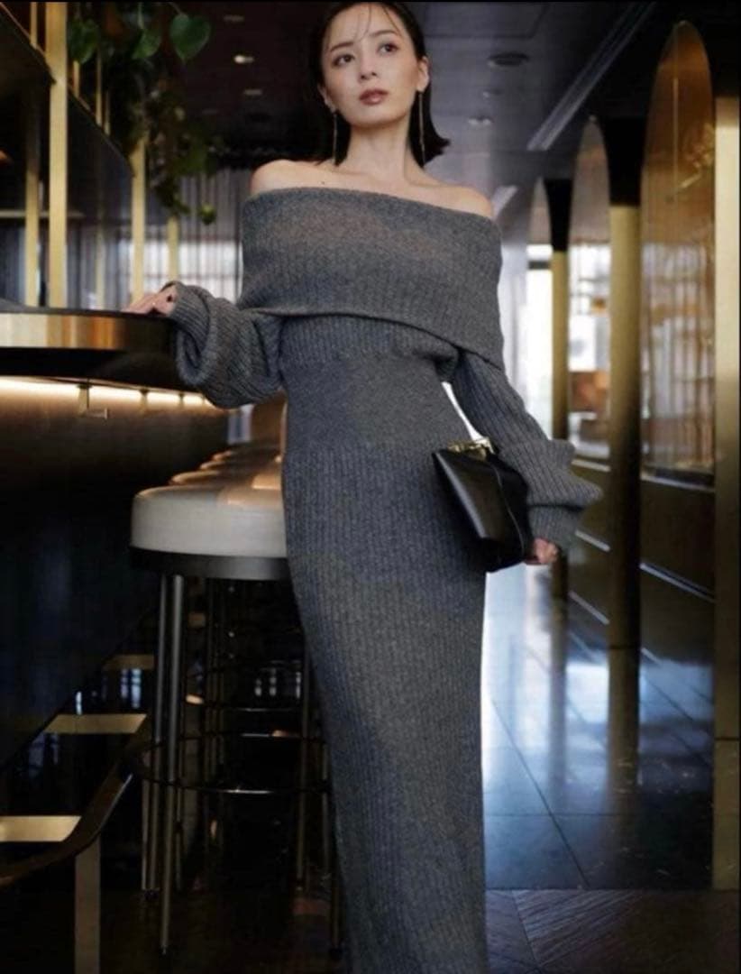 anuans アニュアンス オフショルダーニットワンピース　グレー　S