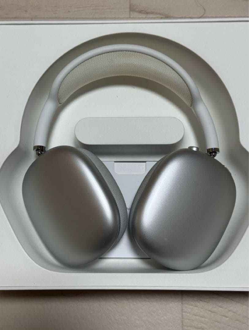 AirPods Max シルバー　　Apple care 保証期間内
