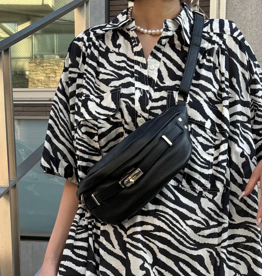 限定お値下げ　AULENTTI ボディーバック　ショルダーバック　ウエストバック