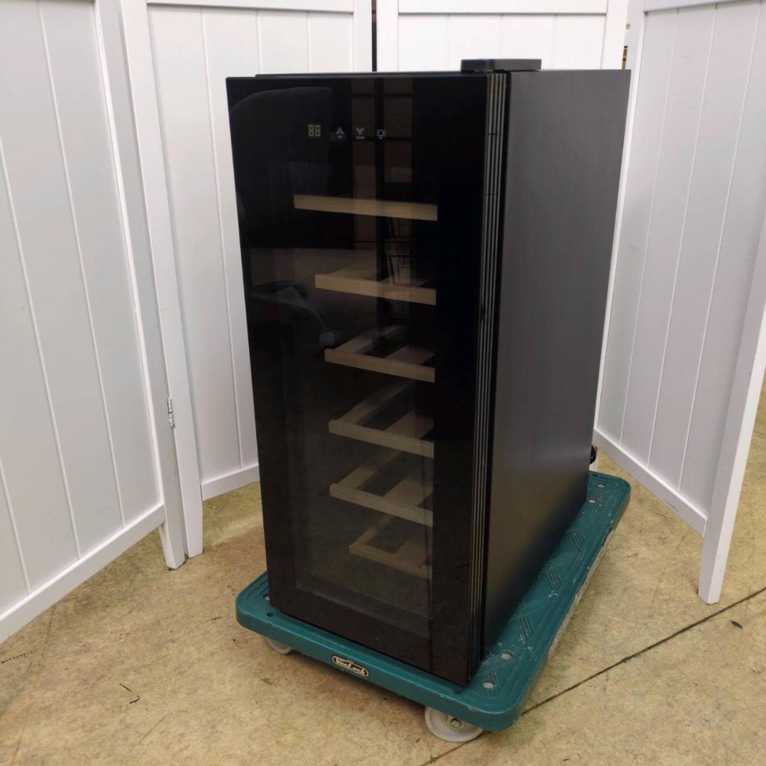 ★ PlusQ 12本収納ワインセラー　ペルチェ式 B　WC-012P　40L