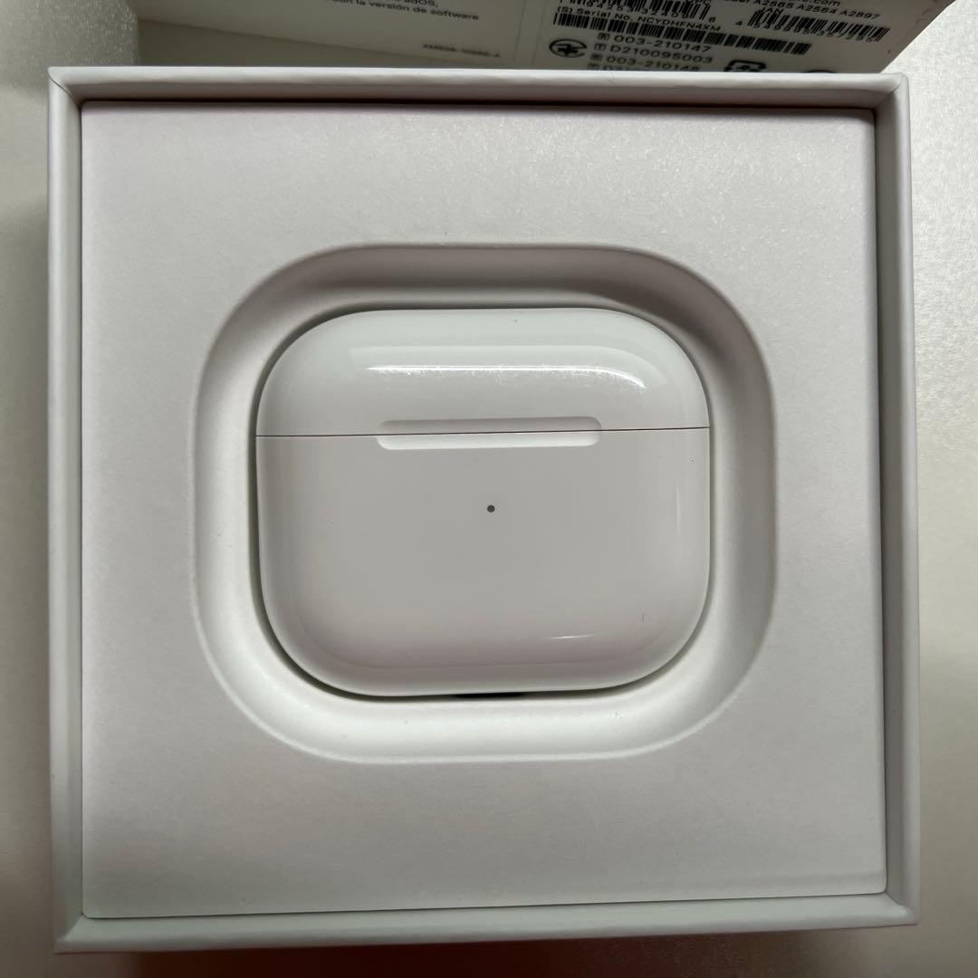 Apple AirPods3 (第3世代) 未使用純正ケーブル付属