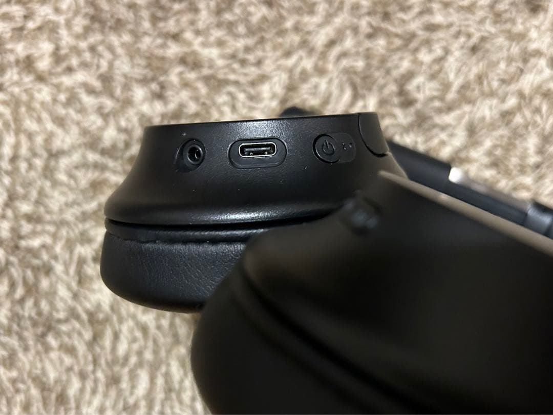 【美品】ソニー ワイヤレスノイズキャンセリングヘッドホン WH-CH720N