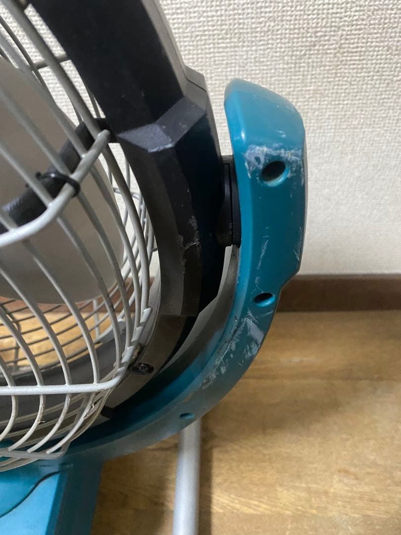 マキタ 充電式扇風機 CF300D